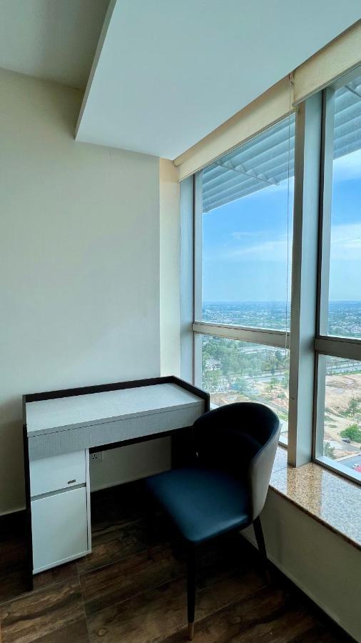 Centaurus Apartment Islamabad Exterior photo